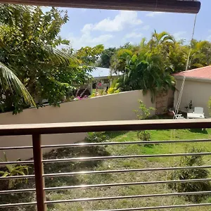 https://bungalow-sea-brise-2-personnes.comcaribbean.com